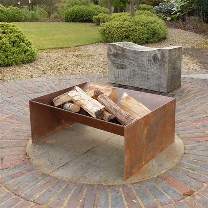 Custom Backyard Garden Camping Firepit